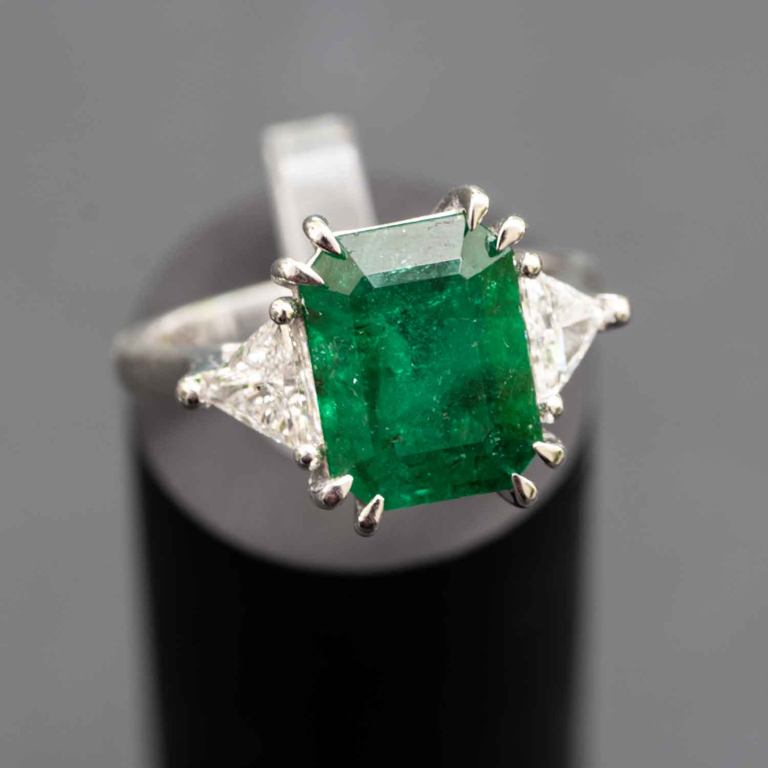 2.60tcw Vintage Three Stone Oval Emerald & Diamond Ring 14K